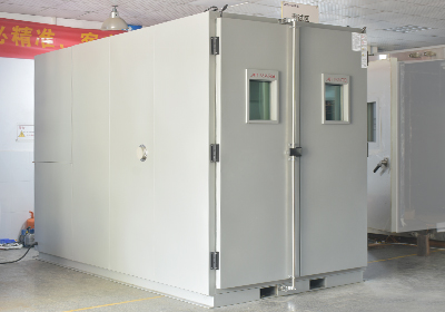 美女在线香蕉视频高温老化房